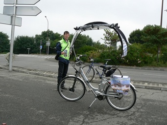 Rond point des Argoulets : personne.