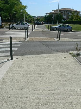 P1070566.JPG - Perspective sur la piste.